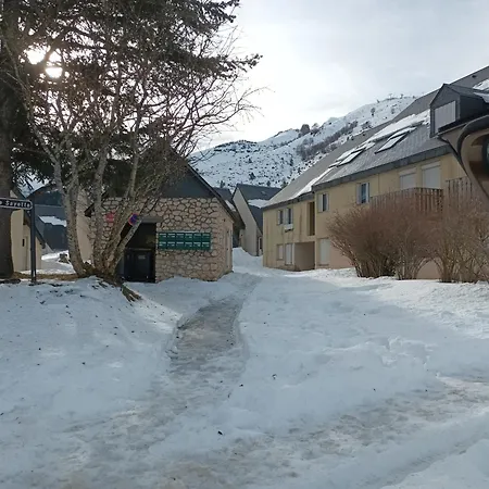 Apartment Au Pied Des Pistes